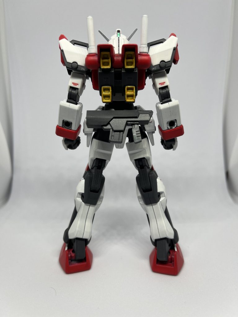 背面ビームガンはブルデュエルの腕に付いていた物を改造してあり、腰後ろにマウントできます