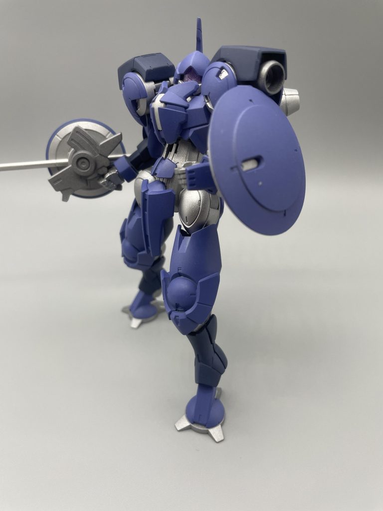 もう少し塗り分けとかもしようかと思ったんですが、このままでも十分遊べるしな、と言う事で一旦ここまでにする事にしました!好みの機体なので今度またいじくり回そうと思います!ここまでご覧いただきありg