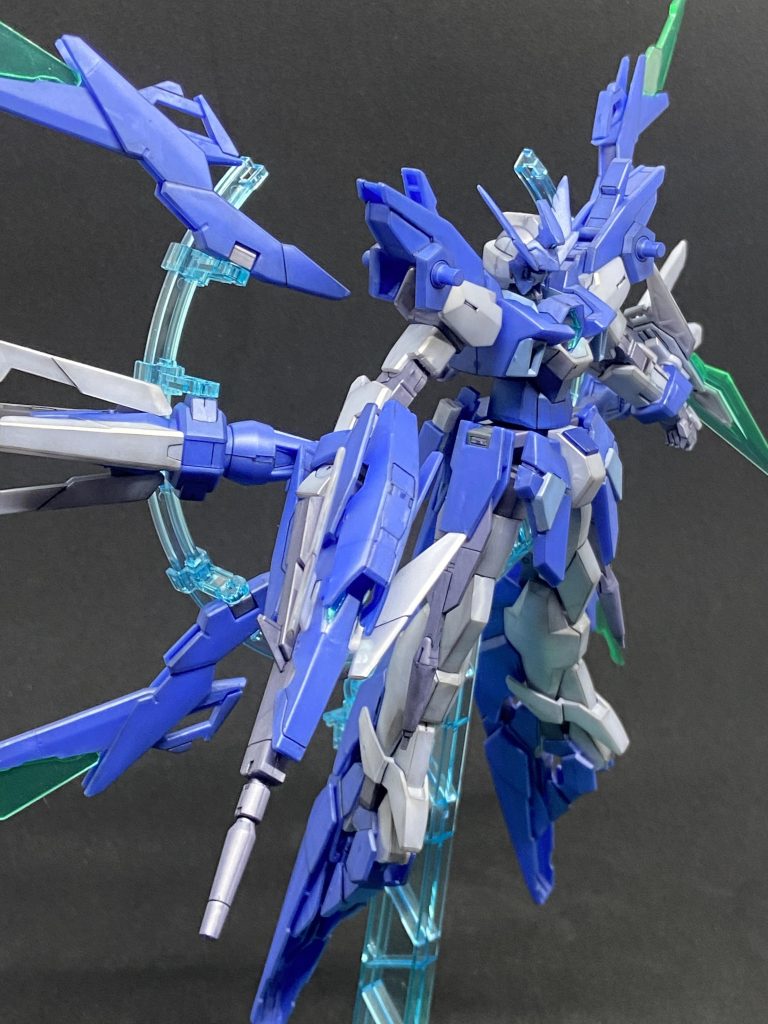 胸部を含むセンサー部はレジンでクリアーパーツを作成きらりと反射しとても良い感じ