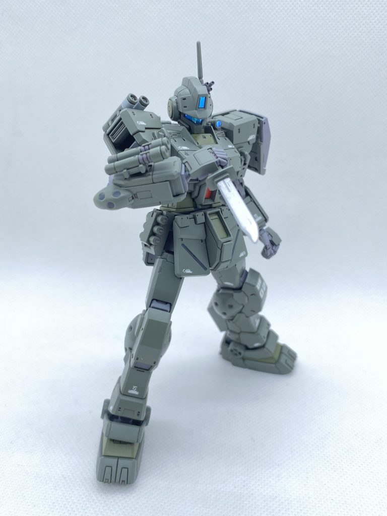 ビームサーベル有るのにナイフ必要なのかな？