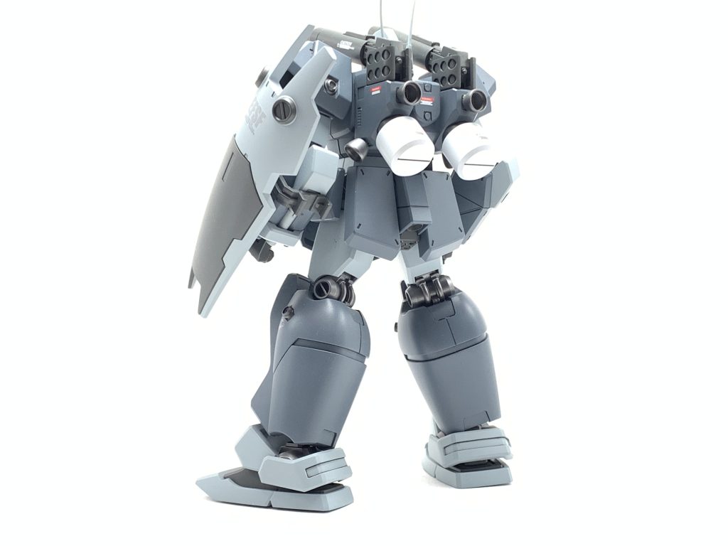 バックパックのタンクは好みでホワイトに塗装