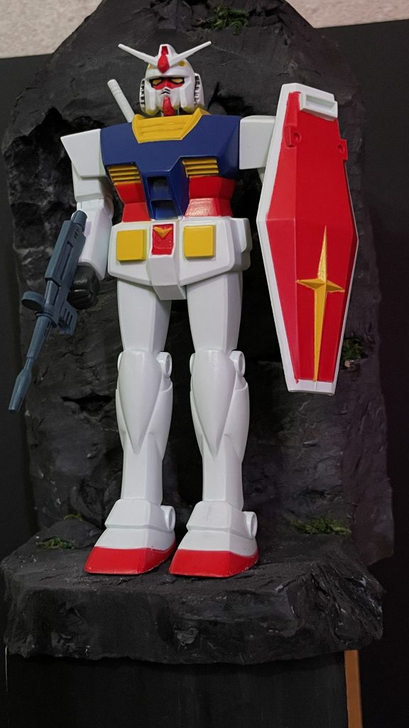たたずむガンダムさん。