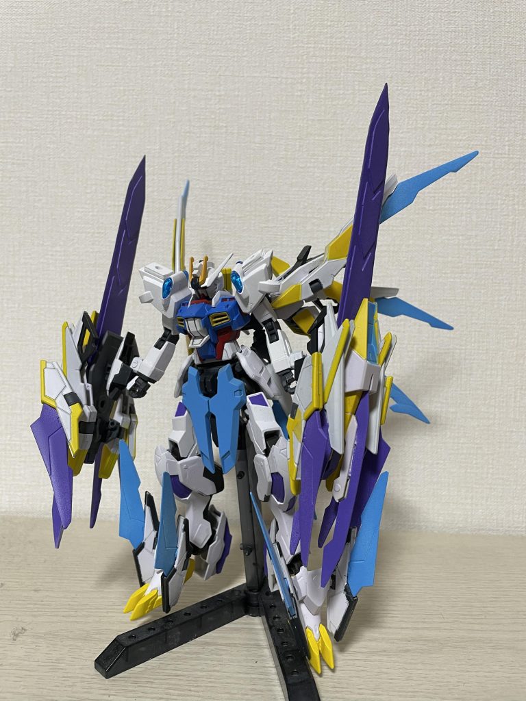バックパックを翼状に展開して第二の型-龍虎-