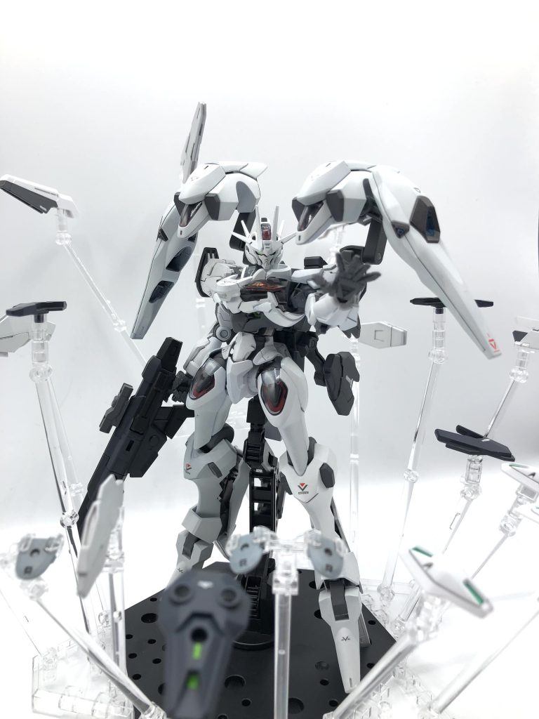 予算の関係でウェポンディスプレイが追加で買えず、ガンビット19個までしか展開出来ないのが、無念。。。本当はアクションベースもクリアにしたかったのですがこちらも妥協。。。