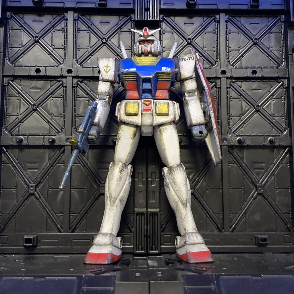 百均のディスプレイベースにて。