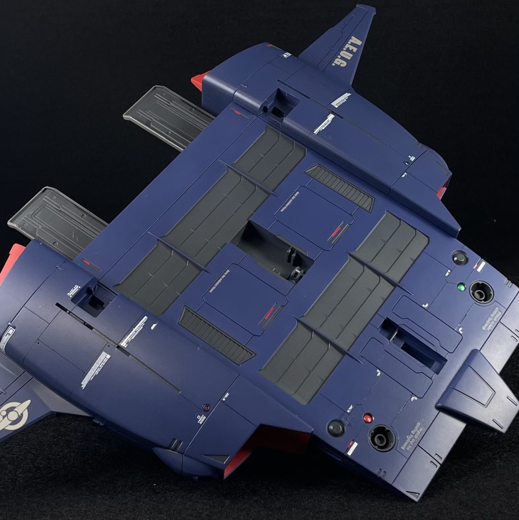 裏側、、ランディングギアや アクションベースの取り付け箇所も 丸見え (//∇//)撮影、忘れてた 笑