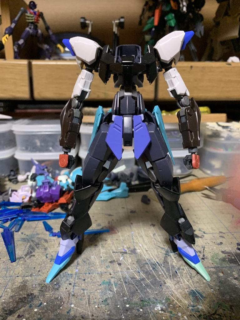 アインの足パーツで腰延長部を作り直し、腕は暫定でとりあえず。