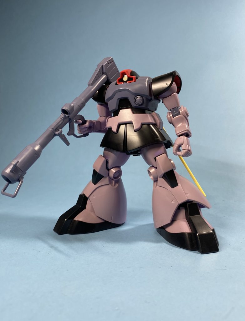 何年も放置していたので、色が日に焼けている素組み状態。