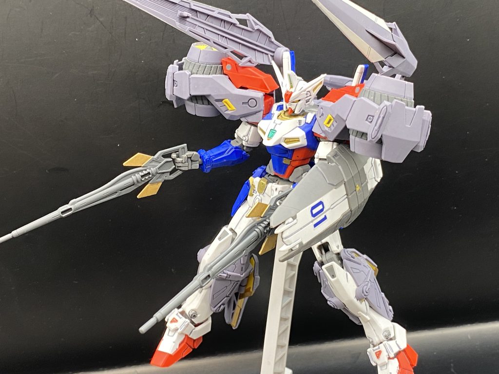 高機動ユニットのみでこちらもバックパックはフレキシブルに動くので迫力満点さらに取り外し可能なビームランチャーまであるので色々と遊べます！