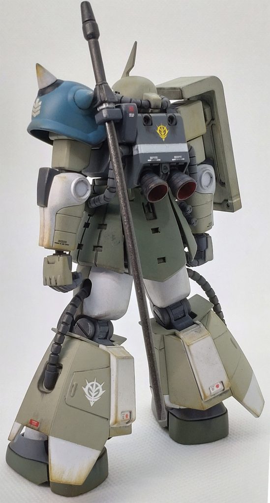 前作ドムトローペンの余ったヒートサーベルを付けてしまった・・・