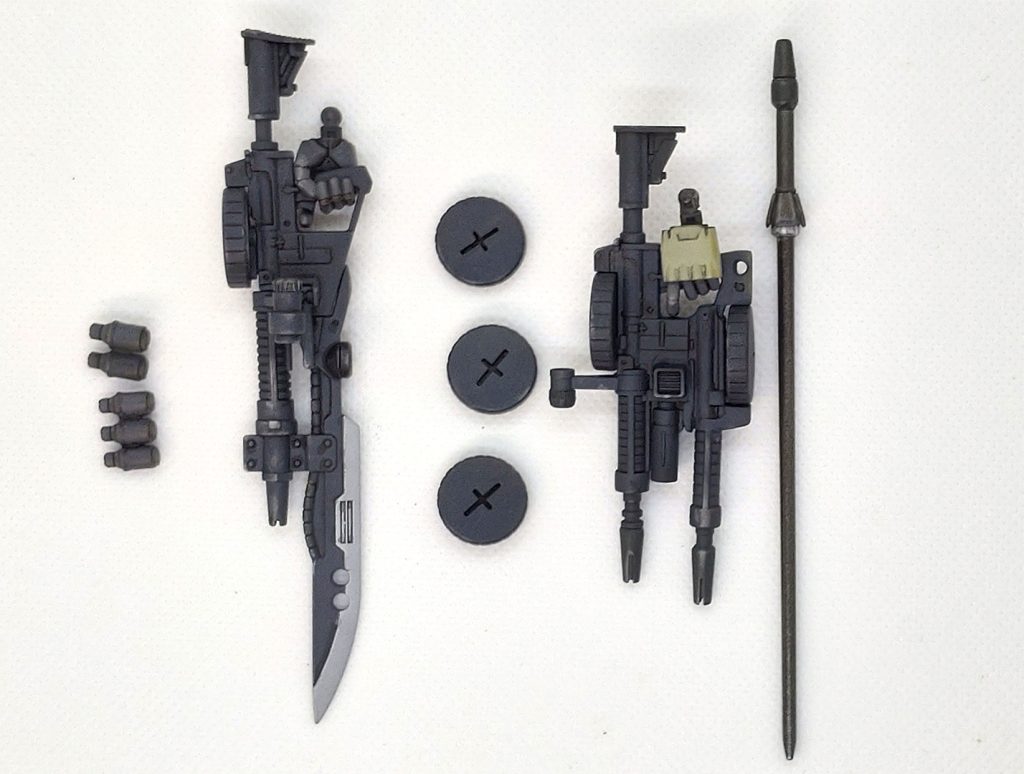 今回の改造武器。B級映画ばりのデュアルマシンガンがお気に入り。