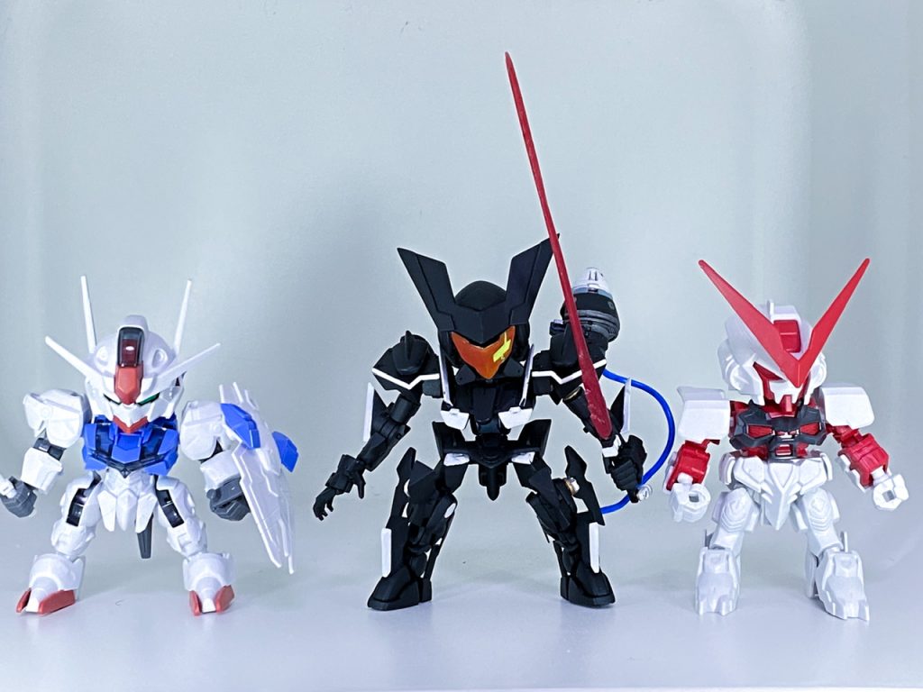 SDEXと比較。今は持ってないけどいつかエクシアと並べたい。