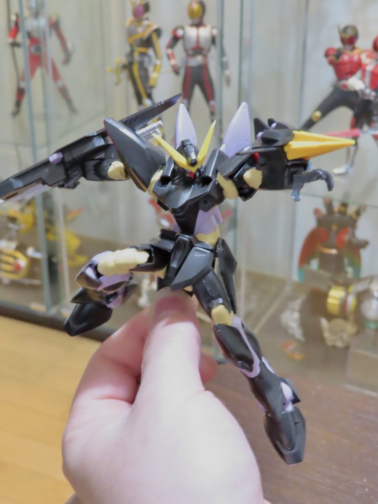 デュエル、バスターよりもスラっとしたイメージでバランスをとりました。