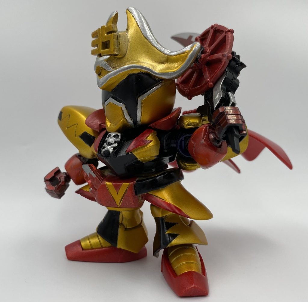 ベースは魔竜剣士ゼロと騎士ガンダムです。あとはパテなどでできています。w