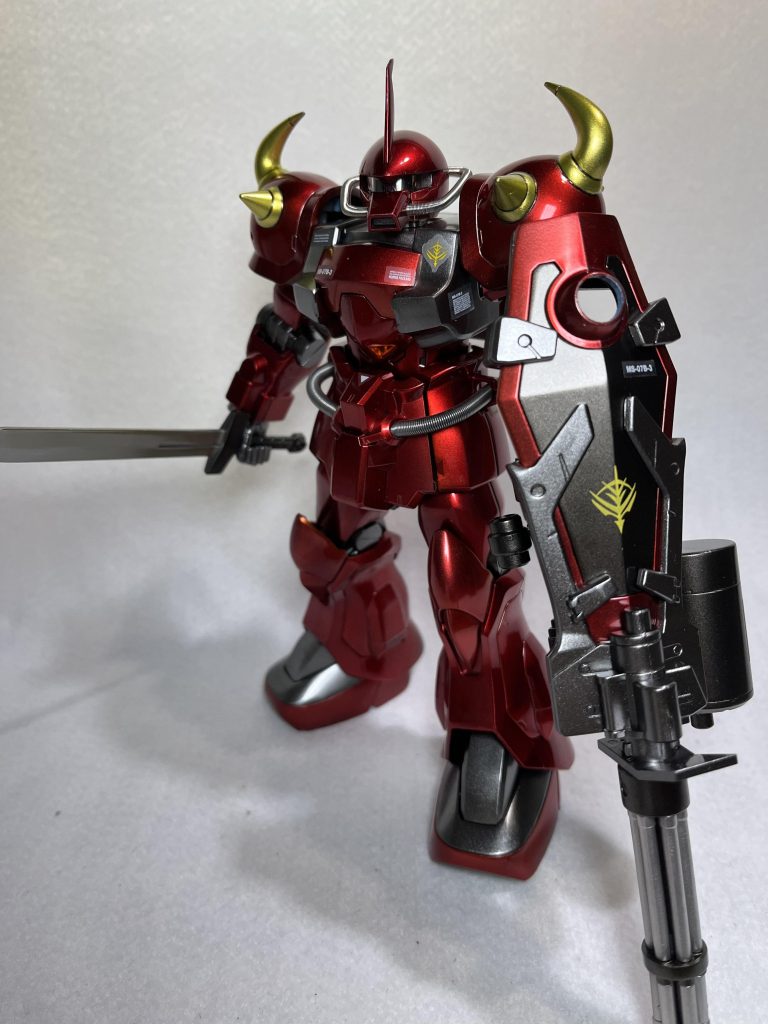 顔と腰回りのパイプはスプリングに変更した事でリアル感が増した？