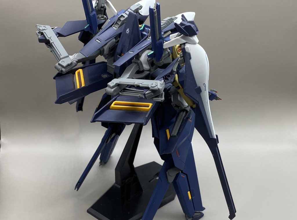 全身を前後から縦だけじゃなくて横にもでかい！最早説明不要のメガトン級！