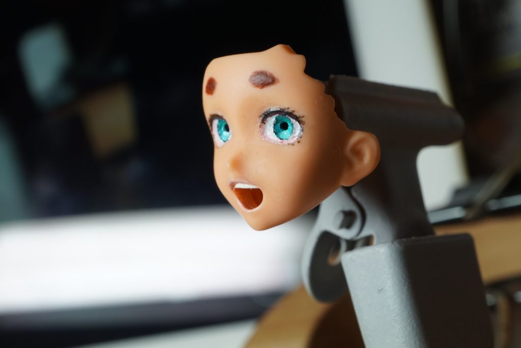 制作過程 5.普通のアクリル絵の具で彩色して、全体にマットクリア吹きました。肌は樹脂色のままです。 