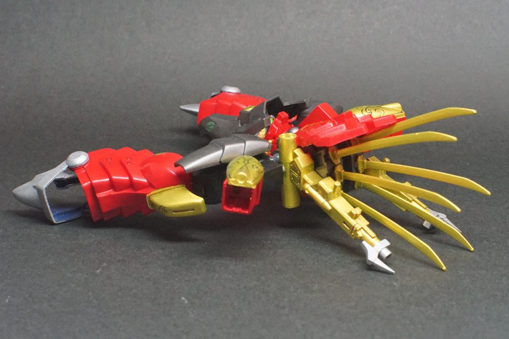 クラヤミはSD形態で余るパーツを適当に。