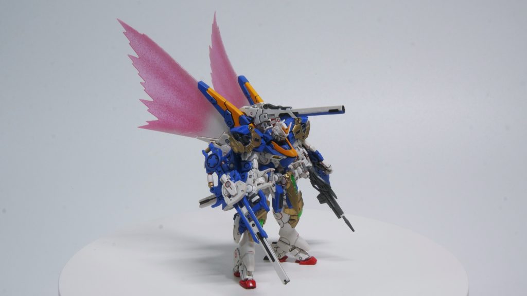 市販のコーションデカールなどでマーキング、エナメルでスミ入れ、艶消しトップコート仕上げ