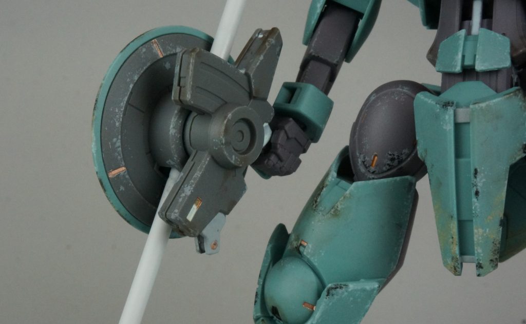 武装も銃身下部をホワイトにしたり、配色を変更しました。