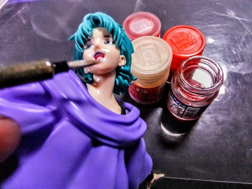 赤味部分はラスキウスカラーのクリアーペールレッド+スーパークリアーⅢを混色したものでブレンディング塗装!うっすらと頬や鎖骨&首筋に!写真だと分かりづらいと思いますのでスイマセン😅