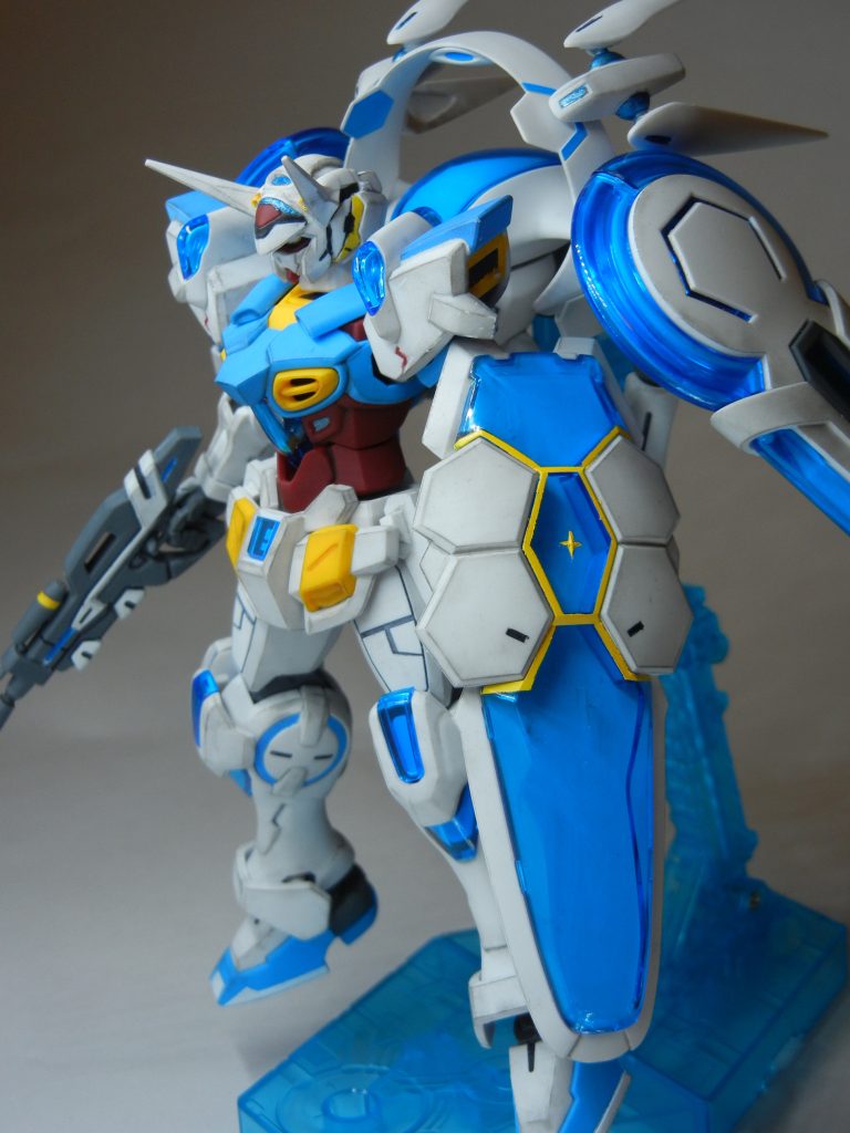 筆塗り部分塗装、エッジをパステルで強調しました。