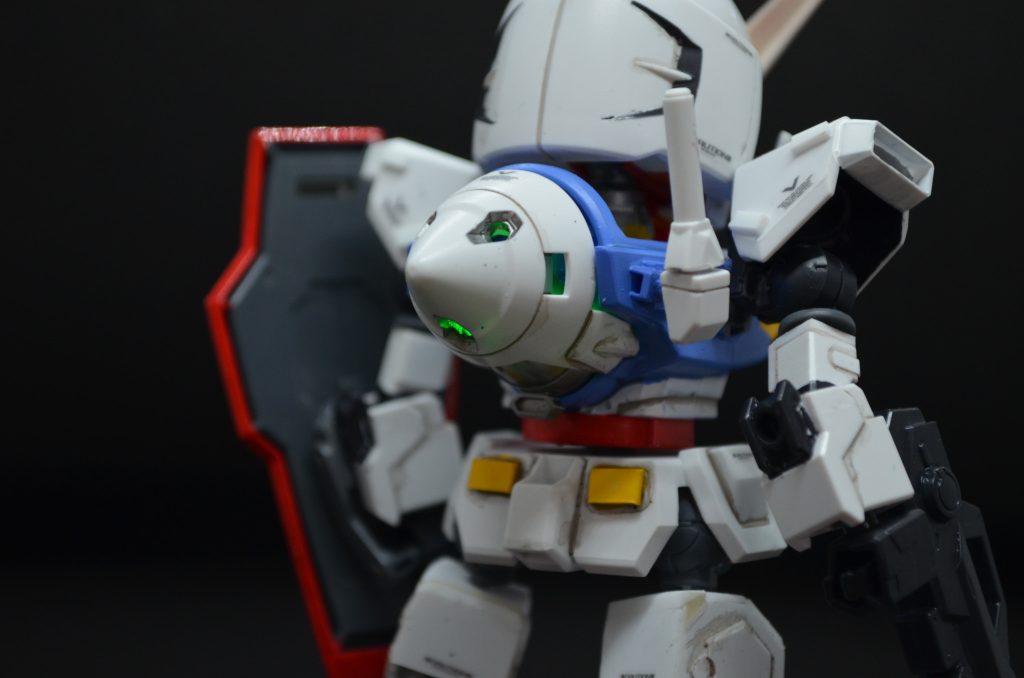 GNドライヴはミライトを仕込んで光るようにしています。