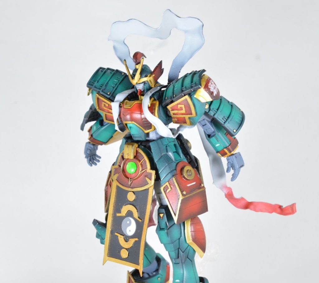 体に巻き付いている布は哪吒の装備の一つ「混天綾（こんてんりょう）」をイメージした物です。仁王像の布飾りを参考にして作成しました。