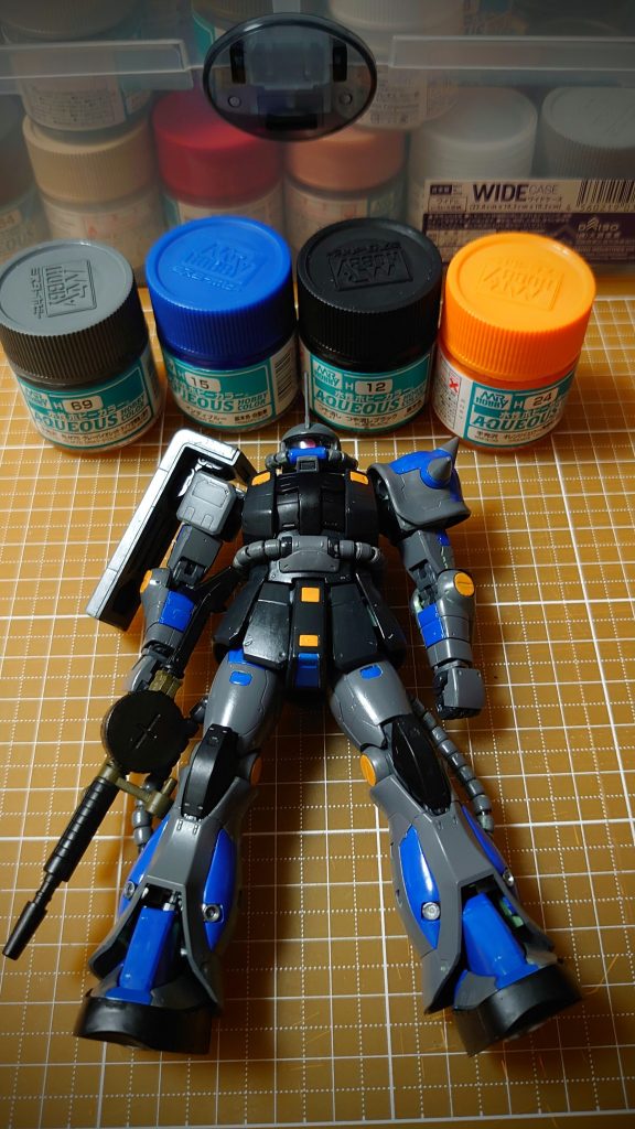 悩んだ挙げ句、塗り直し（汗）