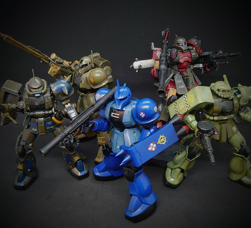 ザクが、好きだぁ！あ、オリジンザク入れ忘れた(笑)※眠いので適当撮影です