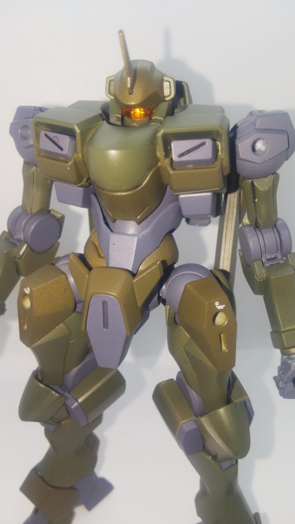 流行りに乗ってと言うか、何となく引かれる物があったので買って見ましたがガンプラの進化にビックリです。