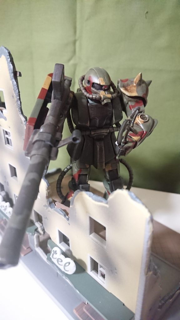 「あれ、メール来てる…」