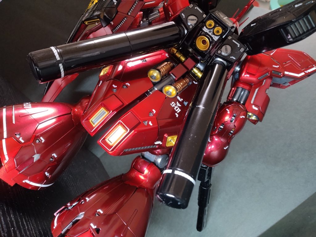 少し塗り分けて見ました 