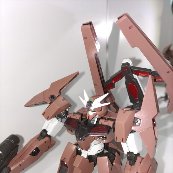 ガンダムルブリスソーンHG　部分塗装