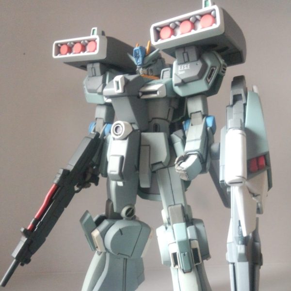 非変形ZZと量産型ガンキャノン