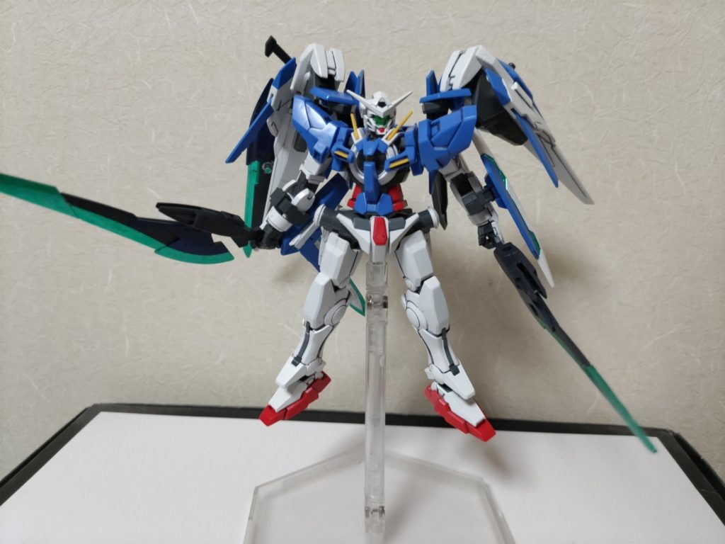 武装2　GNバスターソードⅢ改ザンライザーのGNバスターソードⅢのように合体機能がある