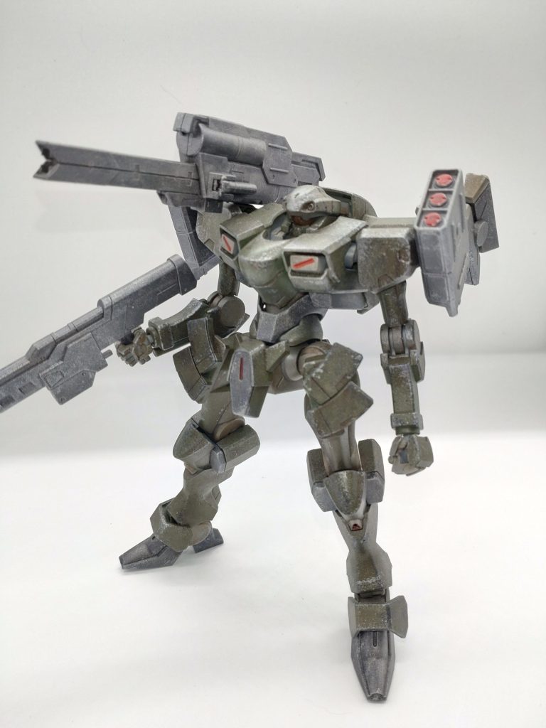 オマケの成型色仕上げザウォートヘヴィです。武器だけ実弾に変更、塗装してます。