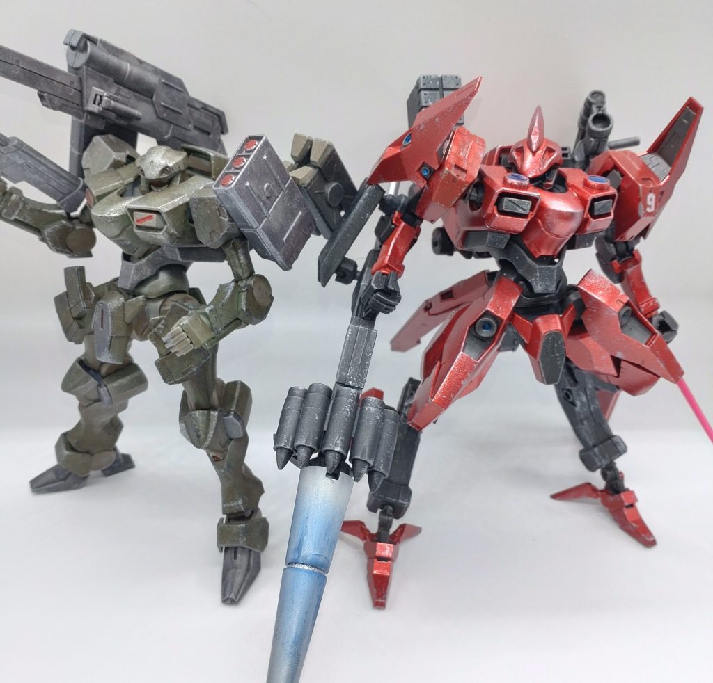 2体並べてました。ボロボロとピカピカの機体でイイ感じの対比だと思います。ご閲覧、ありがとうございました。