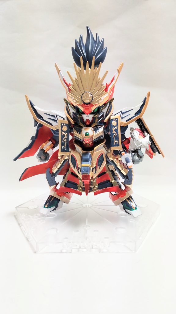 (脳内設定)ダークマスク事件以降、武者修行の為に各ワールドを旅していた信長。立ち寄ったショク・エリアで、契約をすれば絶大な力を与える龍がいる、との噂を聞き、修行がてら山籠りを開始。普通なら足を踏み入れない奥地まで来たところで緋龍と遭遇。自身の力と心の有り様を実戦で示すことで、緋龍に契約者として認められた。契約したことで鎧と体の一部が赤くなり、左手にメモリデバイスが現れた。