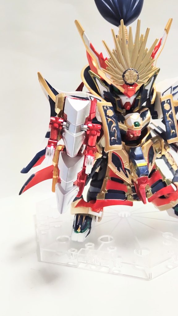 ガードベント・龍鱗盾緋龍の最も硬いところを模した盾。