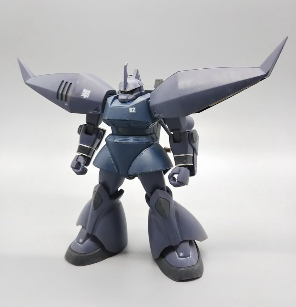 全高より肩幅広いんじゃ？