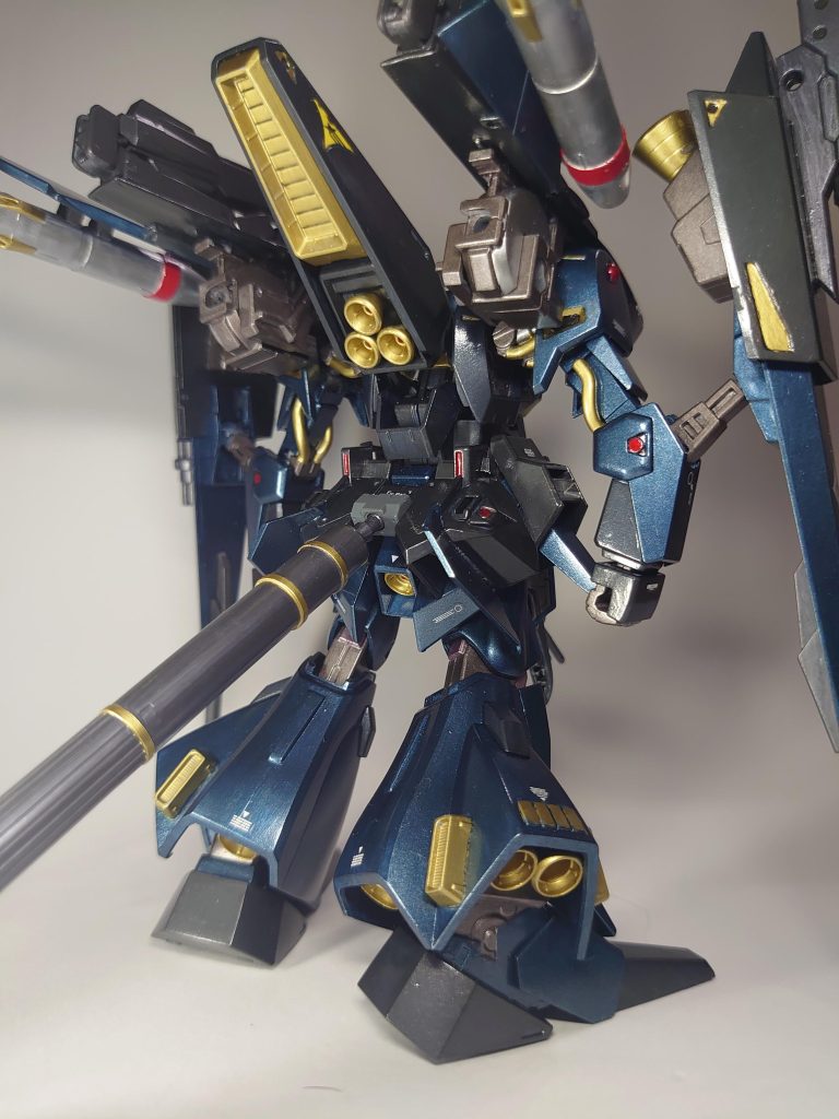 後ろから見てもボリューム増し増し!