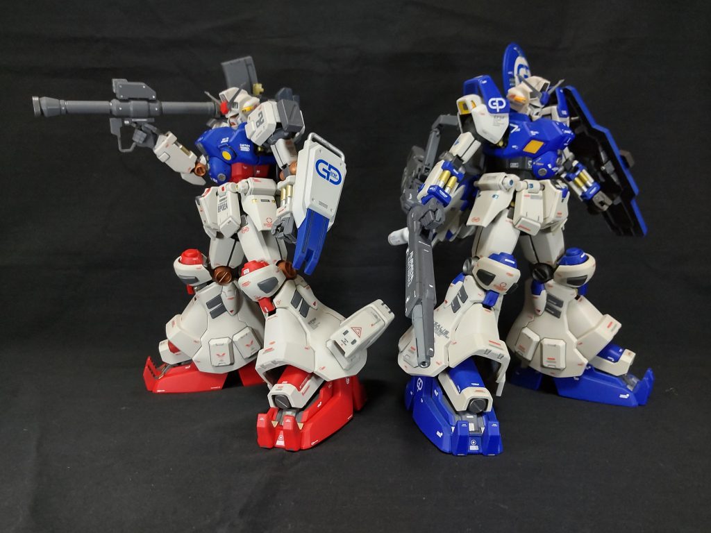 前回の重力下試験仕様と一緒に撮影。本体の改修は、重力下試験仕様と同じ、胸部左側のセンサーは撤去してダクトを変更、肩部はMk-Ⅱとジャンクバーツを組み合わせて作成、大型ビームライフルはZガンダムのハイメガランチャーとバスターガンダムのものを組み合わせて作成、MPIWSはトールギスⅡのシールドを使用、シールドは形状が似ていたのでHGジムガードカスタムのものを使用してます。赤のパーツを青と黒に変更、色変えは初めてしました。