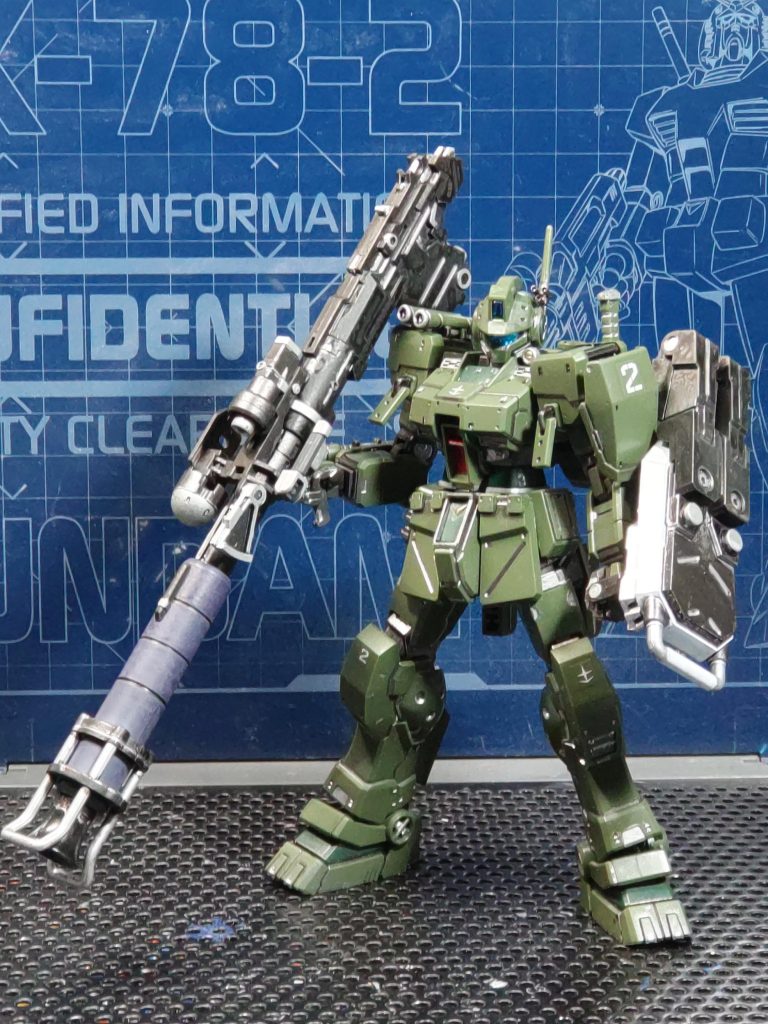 ２番機ジム・スパルタンの塗装前武装は、ガンダムベースで購入したシステムウェポンキット007のロケットバズーカ(特殊型)と、同じくシステムウェポンキット003のシールド(大型クロー装備型)