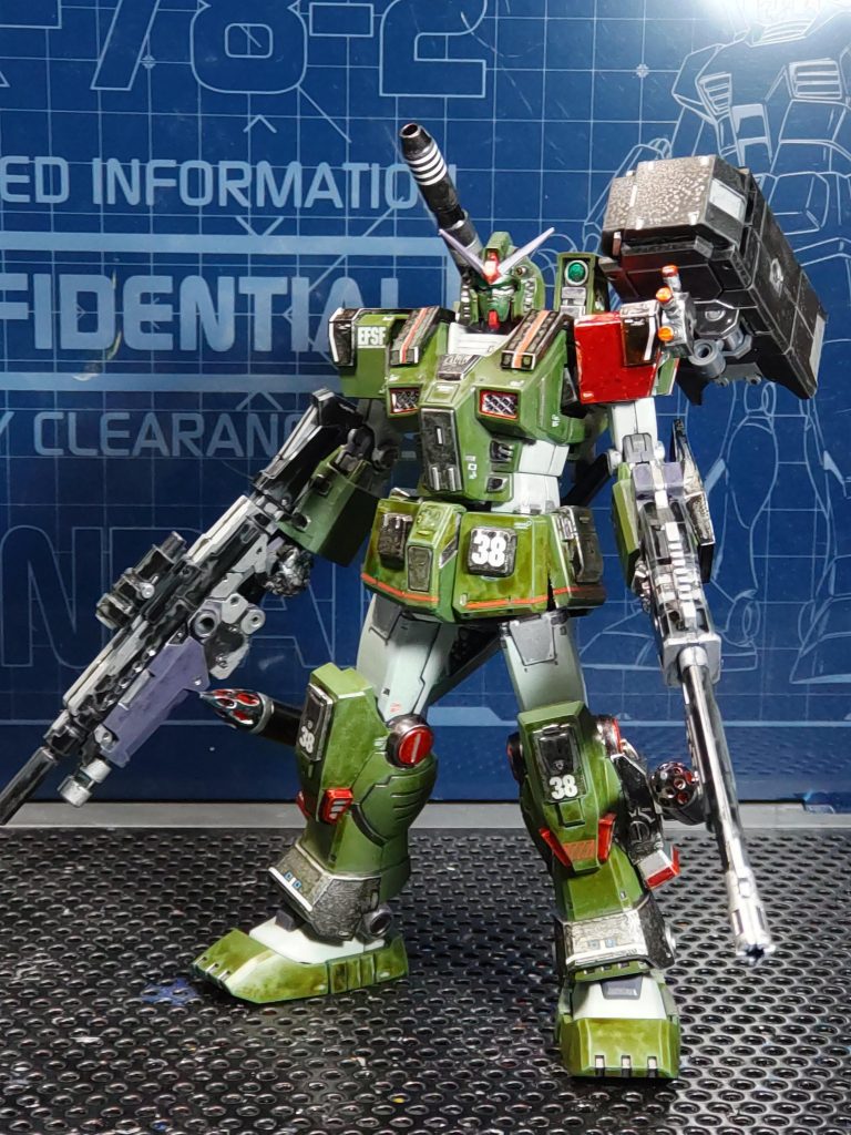 完成したＦＡガンダム・レッドコマンド武装は、コトブキヤのミサイルポッドに30MMのミリタリー武器セットとオプションパーツセットを使い、これらを取り付ける為に３㍉穴を各所に開けましたこれでコマンドガンダムっぽくなったかな？