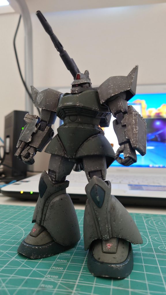 今回はわざと少し激しめにウェザリングしてみました。