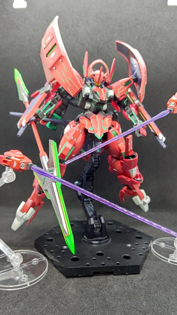最後までご覧頂きありがとうございました!2色の赤の成形色の機体のミキシングとても楽しかったです♪次は青い機体を思案中φ(・ω・*)フムフム...