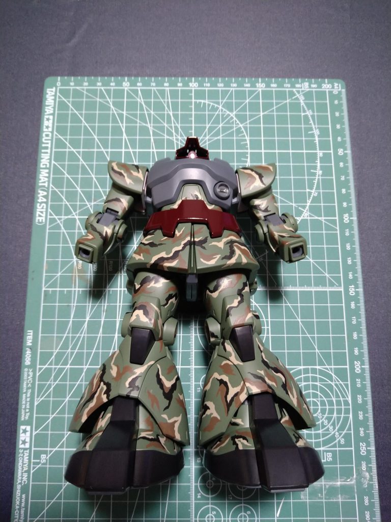 3色完成です!3色目はバフを使用しました。急にスゴい躍動感!お手本にした作品はもっとスゴかったのですが、車両でなく人型に描き切った点も考慮すると、85点(激甘!)はつけてあげたいです。それにしても。。。バフはホントに何とかしてくれる便利な色だ😁