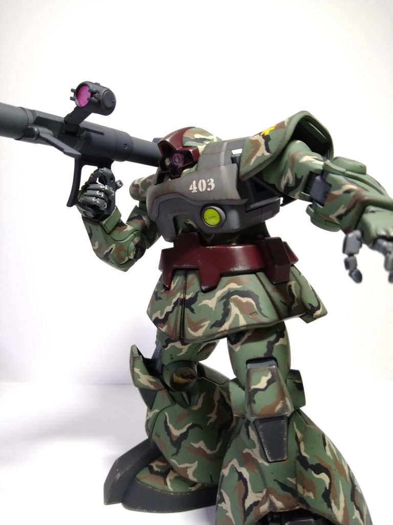 射撃シーン。ジャイアントバズは、ジョニーザクさんからお借りしました。そう!本体完成で燃え尽きた為、武器類はひとつも作っておりません😅