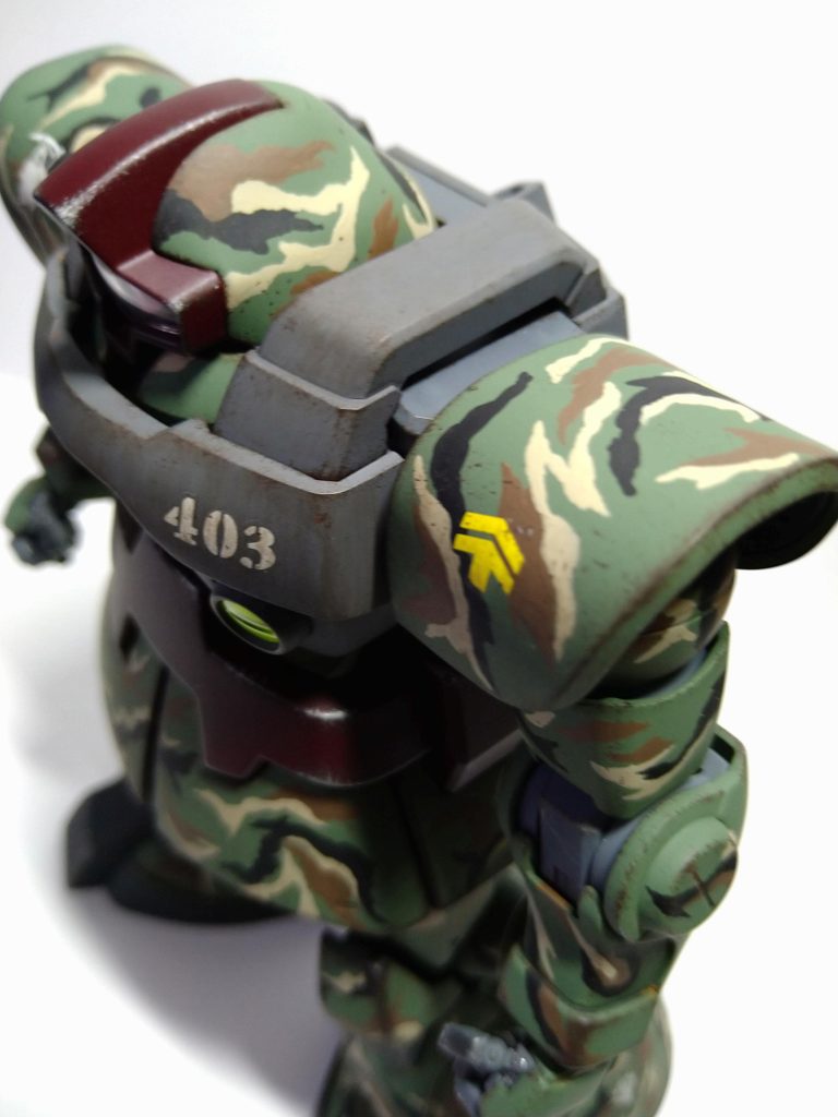 ラストは俯瞰のアップで。今回は機体番号や部隊章、階級章もつけました。実は3機小隊でのジオラマを考えてますので、その設定として。完成予定は来年ですが😁最後までご覧頂き、ありがとうございました!